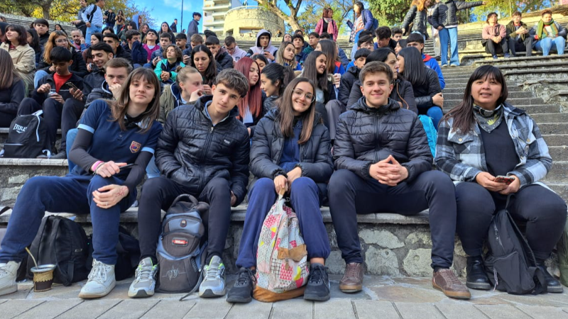Larroque presente en el Encuentro Provincial de Centros de Estudiantes Secundarios