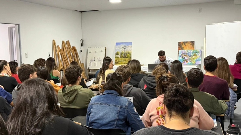 COMENZÓ LA DIPLOMATURA EN MARKETING DIGITAL EN LARROQUE