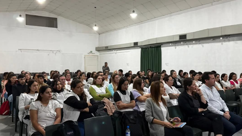 JORNADA "CONOCER PARA PREVENIR" SOBRE CONSUMOS PROBLEMÁTICOS EN LARROQUE