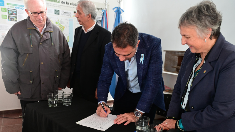 LARROQUE PARTICIPÓ DE LA CONFORMACIÓN DEL COMITÉ DE CUENCA DEL RÍO GUALOEGAUYCHÚ