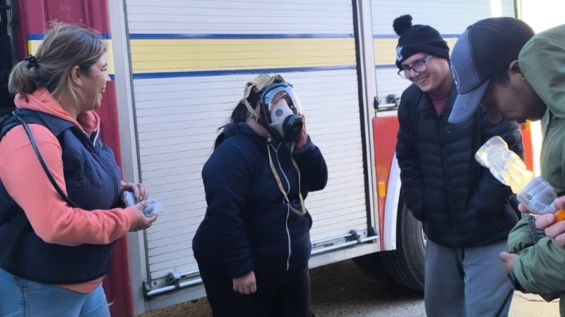 EL ESPACIO INCLUSIÓN VISITÓ EL CUARTEL DE BOMBEROS VOLUNTARIOS DE LARROQUE