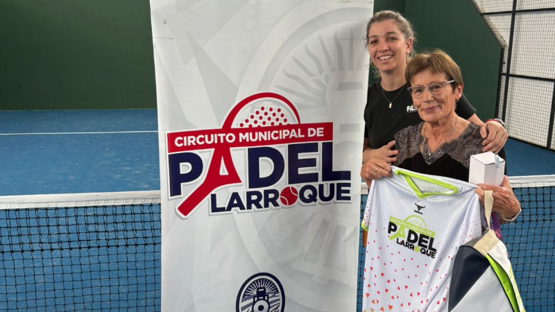 EL CIRCUITO MUNICIPAL DE PADEL RECONOCE A DORA LANDINI