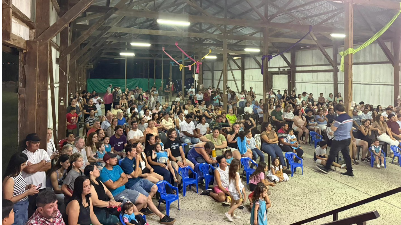 ENTREGA DE CARPETITAS DEL CDI MUNICIPAL "BARQUITO DE PAPEL" - CIERRE 2025