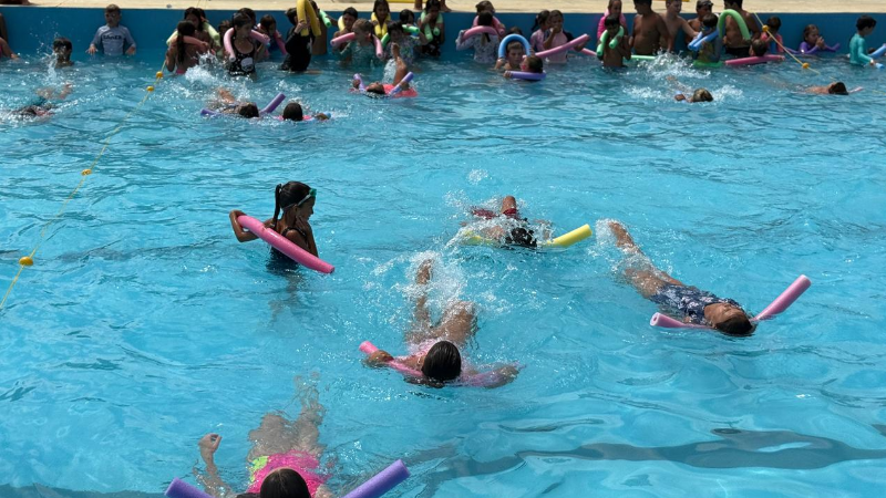 SE REALIZÓ LA MUESTRA DE FIN DE TEMPORADA DE LA COLONIA MUNICIPAL DE VERANO