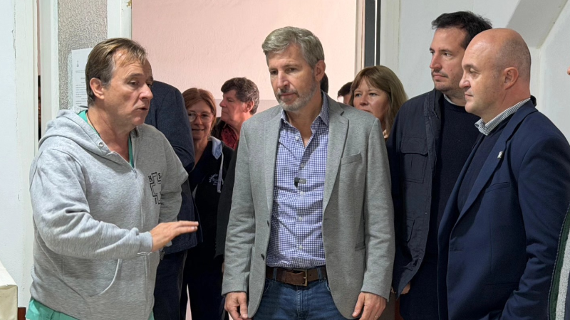 EL GOBERNADOR ROGELIO FRIGERIO VISITÓ LARROQUE Y FORTALECIÓ ÁREAS CLAVE DE SALUD Y PRODUCCIÓN