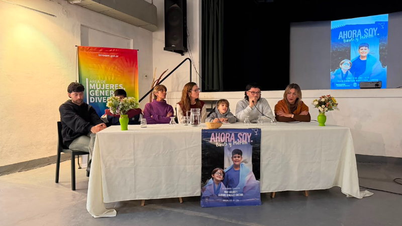 SE PRESENTÓ EN LARROQUE EL DOCUMENTAL “AHORA SOY: BAUTI Y MERLÍN”