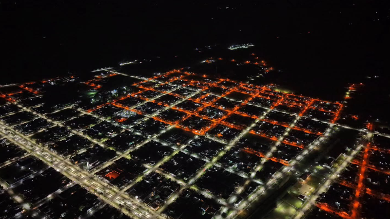 LARROQUE ALCANZÓ EL 70 % DE ILUMINACIÓN LED CON EL RECAMBIO DE MÁS DE 100 LUMINARIAS