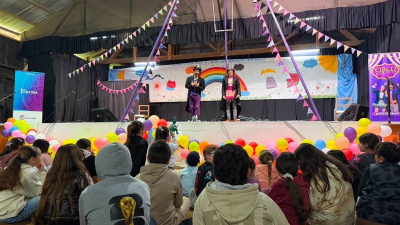 LARROQUE CELEBRÓ EL DÍA DEL NIÑO CON UNA TARDE LLENA DE JUEGOS Y ALEGRÍA